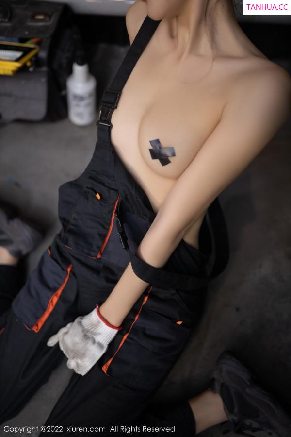 就是阿朱啊  [XiuRen]高清写真图 2022.12.30 No.6072 就是阿朱啊 洗车工角色第13张图片